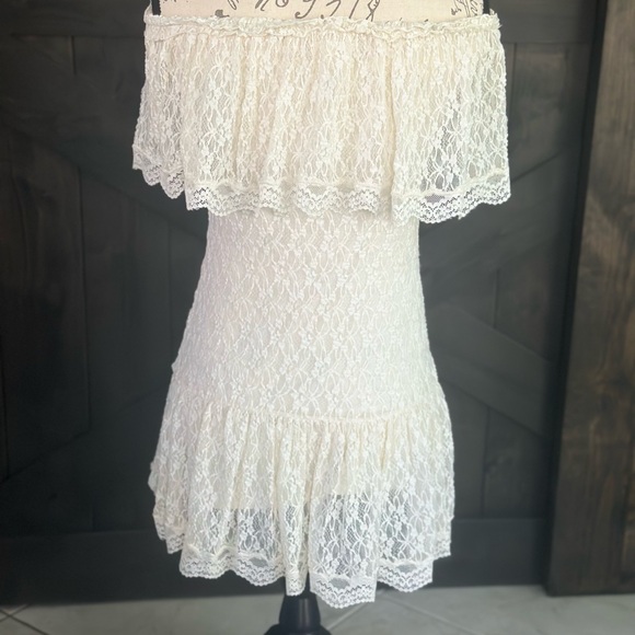 Ivory Lace Off-Shoulder Midi Dress with Liner & Double Layer Lace Breast NWOT - Picture 3 of 6